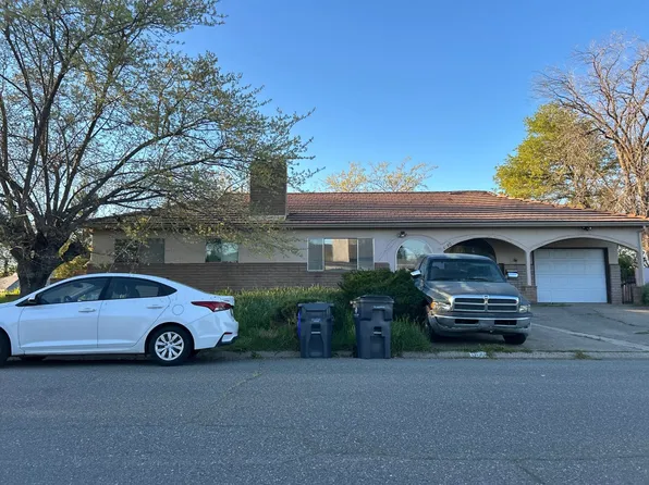 1620 Garryana Dr, Red Bluff, CA 96080