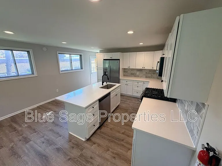 205 Juniper Rd — Photo 11