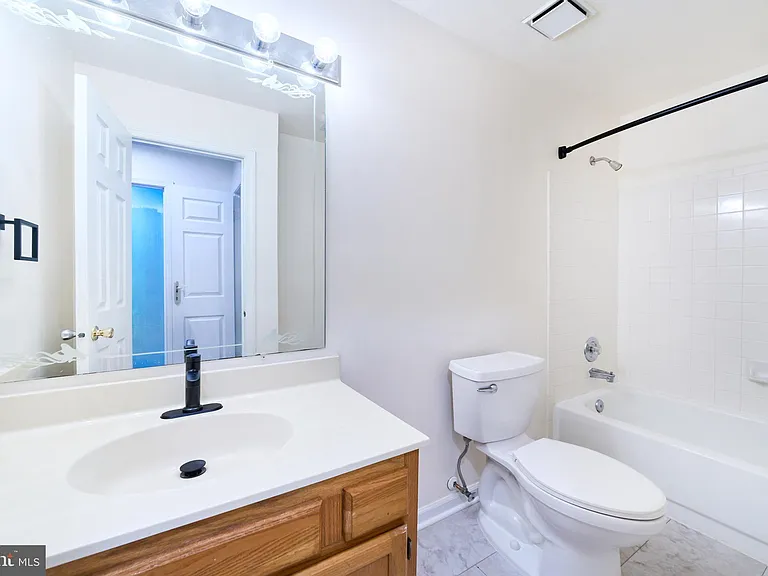 8508 Silverdale Rd — Photo 42