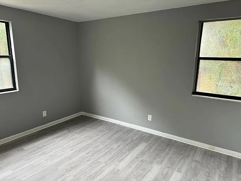 2984 Myra St #4 — Photo 6