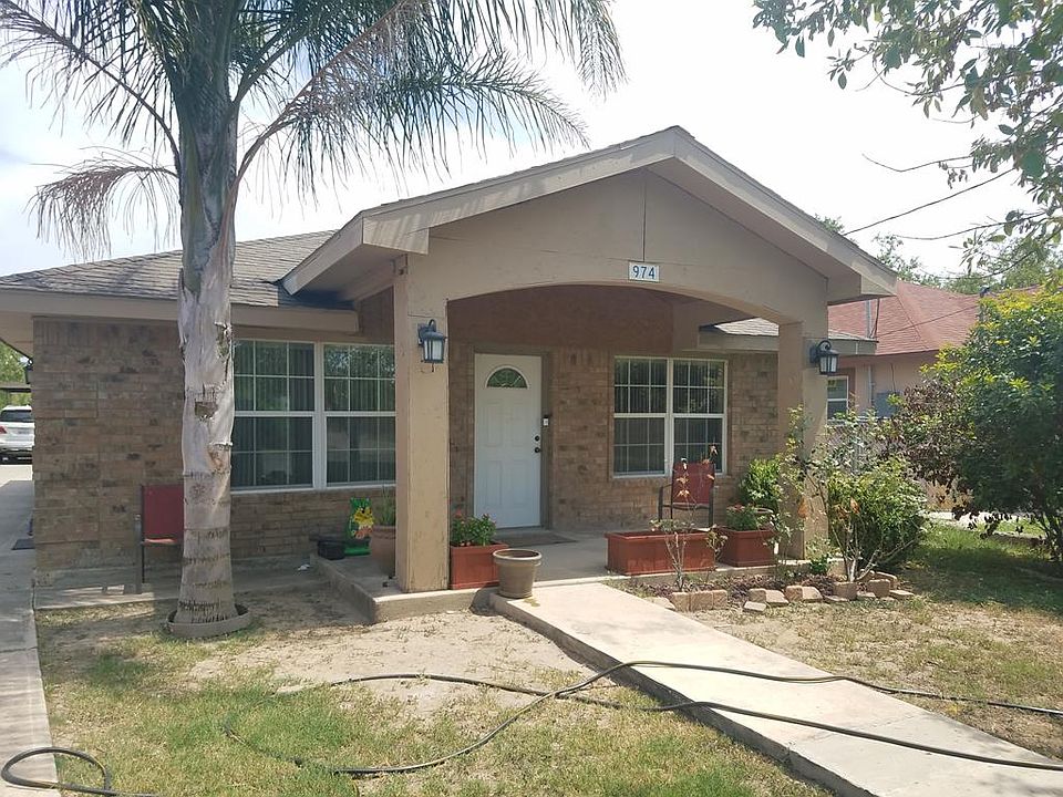 1st image of 974 Venesa Dr