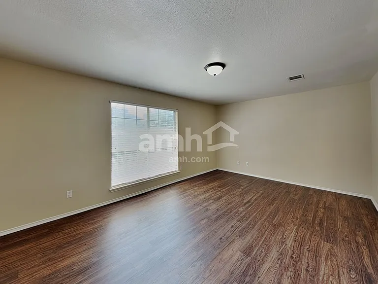 2684 Bradley Ln — Photo 10