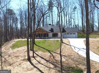 322 Wanderway Dr, Cleveland, GA 30528