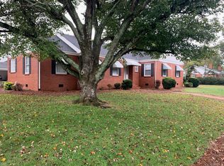 401 S McKay Ave, Dunn, NC 28334