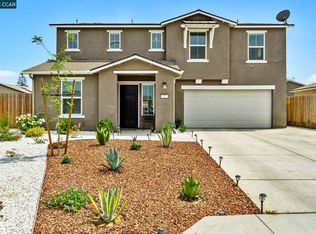 577 W Evergreen Ave, Reedley, CA 93654