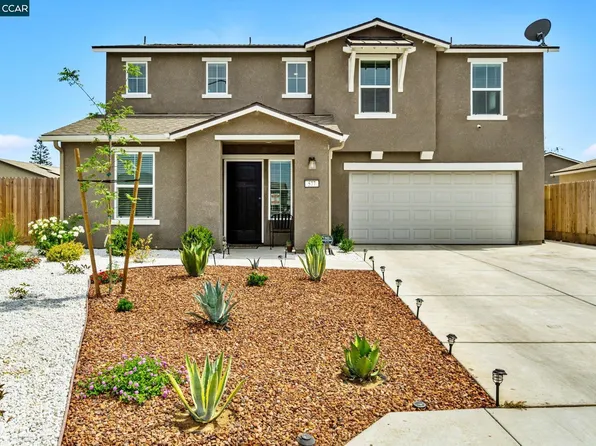 577 W Evergreen Ave, Reedley, CA 93654