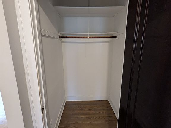 5th image of 6701 N Greenview Ave #1