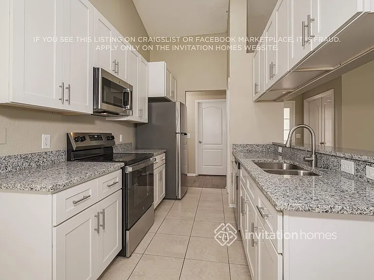 7988 Oak Run Cir — Photo 6