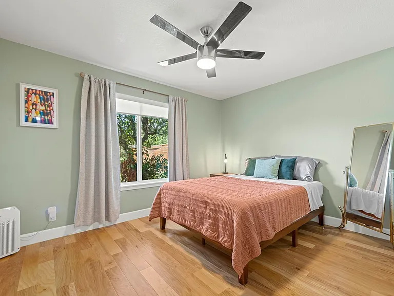 1510 Coronado Hills Dr — Photo 11
