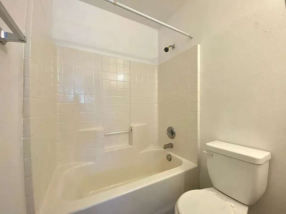 6062 Saint Petersburg Dr