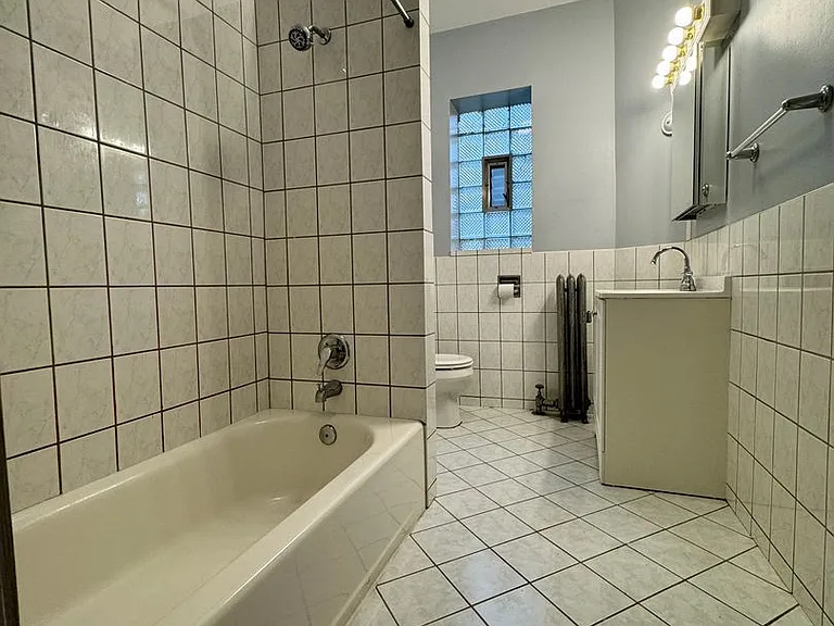 3801 N Lincoln Ave — Photo 16