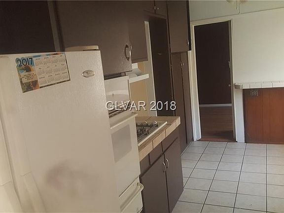 2nd image of 2104 Dune Dr