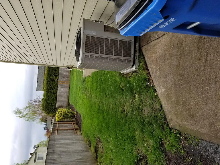 17404 NE 26th Way — Photo 3