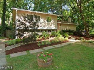 8216 Stone Trail Dr, Bethesda, MD 20817