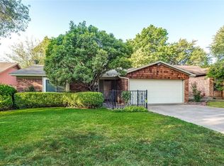 3745 Wedgworth Rd S, Fort Worth, TX 76133