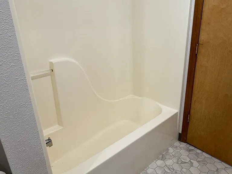 1627 Poplar St #1 — Photo 9