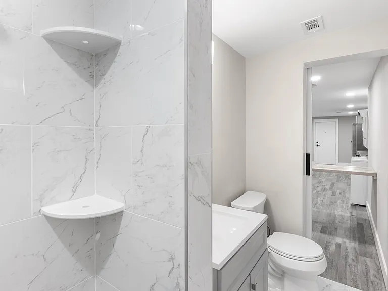 1/1 Bathroom