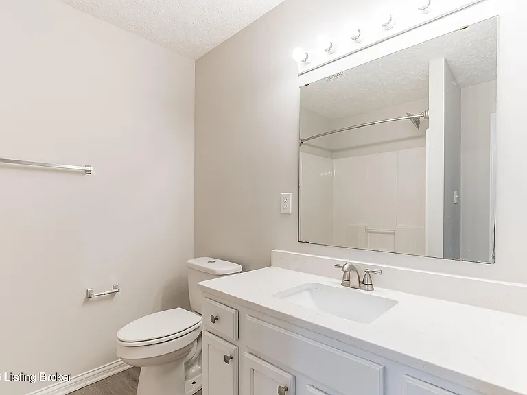 7121 Blue Stream Ct — Photo 17