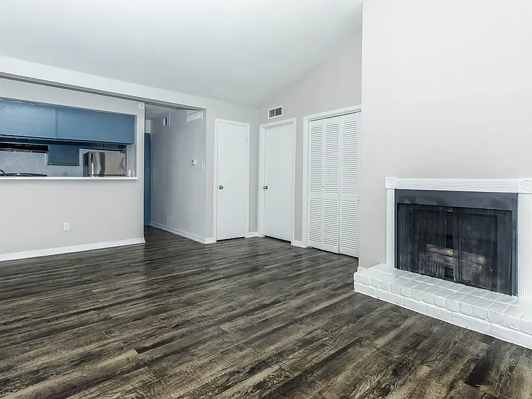 Bayou Park Apartments — Photo 63