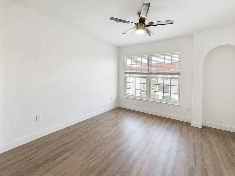 23540 Walden Center Dr #303 — Photo 4