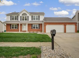 822 Paige Ln, O Fallon, IL 62269
