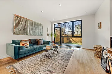 1143 Lafayette Avenue, #1B
