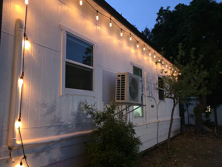 619 Oak St — Photo 5