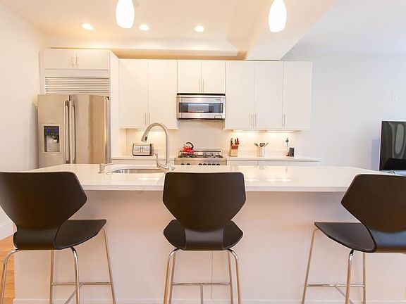 3rd image of 111 B St #6
