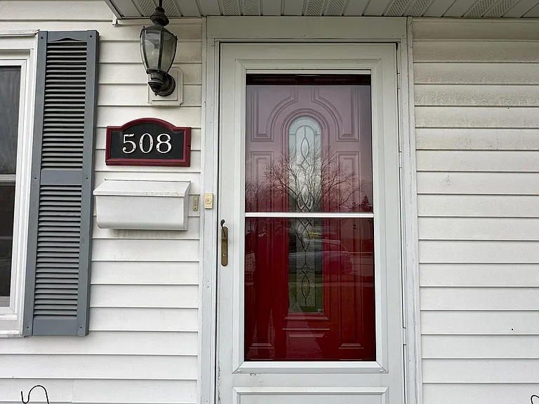 508 Kenyon Ave — Photo 3