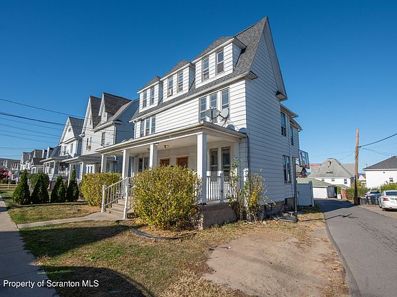 2nd image of 1102-1104 Dartmouth St