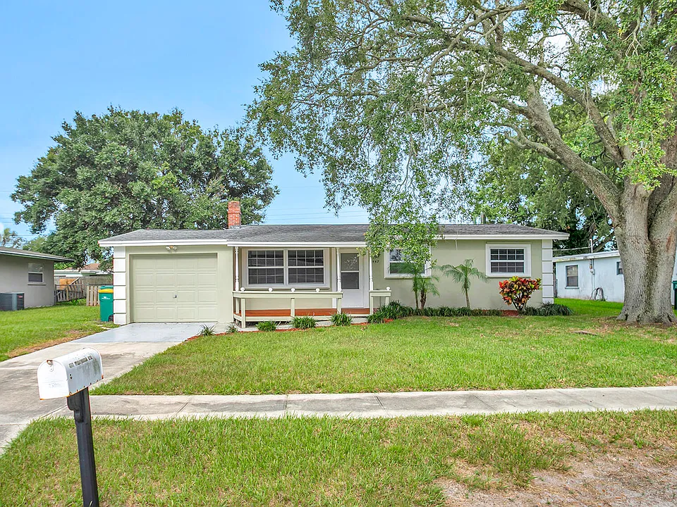 557 Buckingham Ave
