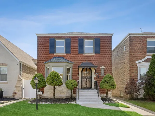 10141 S Rhodes Ave, Chicago, IL 60628