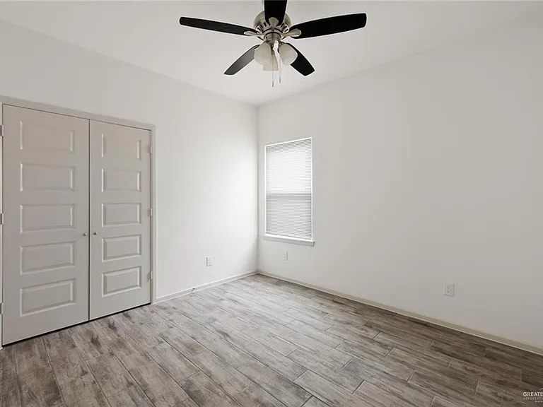 427 Frio Ln #1 — Photo 5