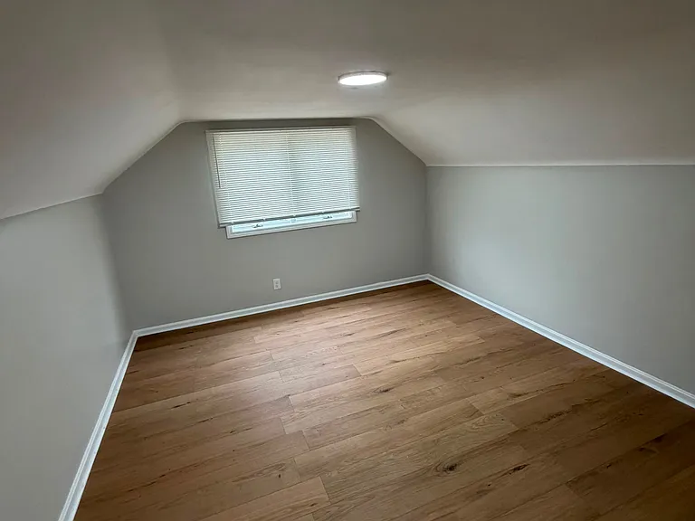 21570 Priday Ave — Photo 15