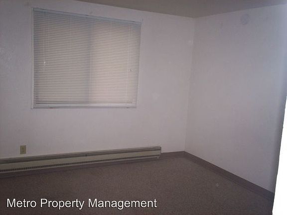 2nd image of 1929 Burnstead Dr APT 12