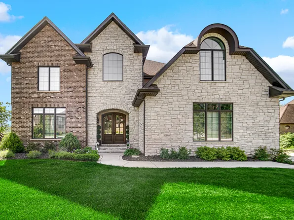 9137 Winding Trl, Saint John, IN 46373