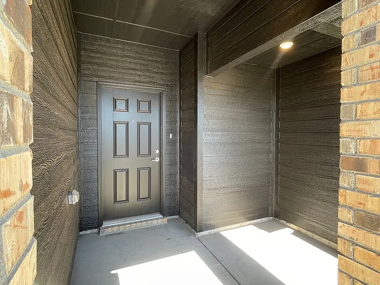 1301 Bajada St — Photo 2