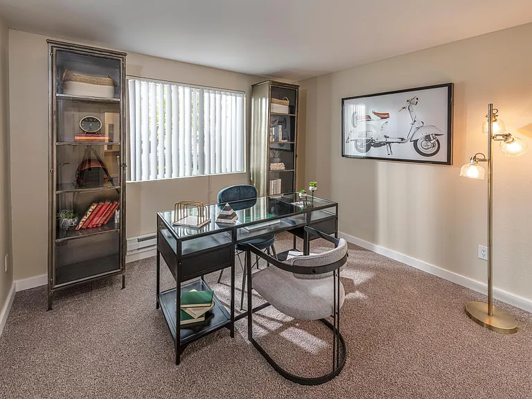 Redmond Place Apartments — Photo 11