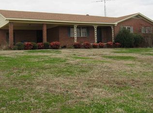 2082 Edgewood Rd, Newbern, TN 38059