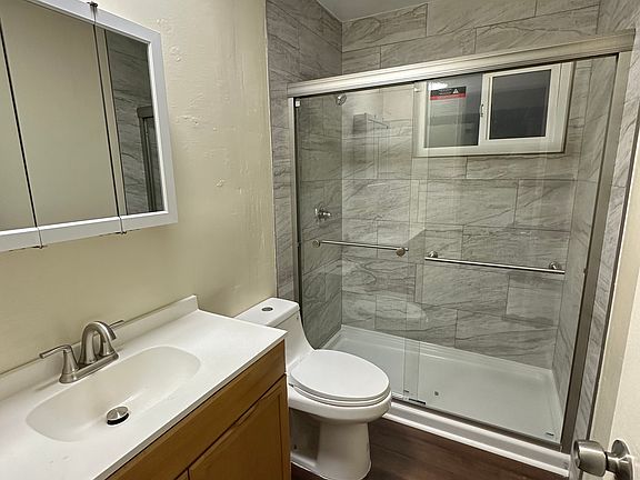 2nd image of 941 Tamarack Ln #7