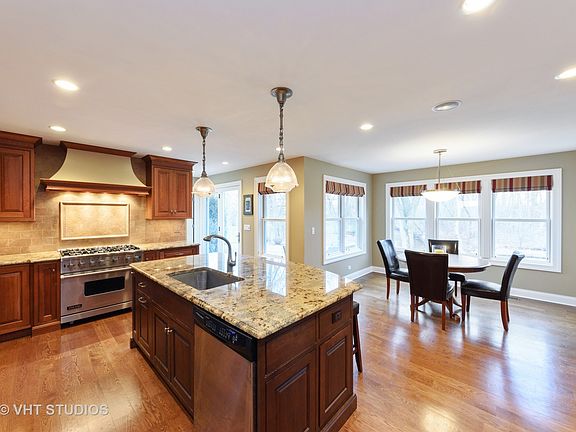 5th image of 4116 N Harvard Ave