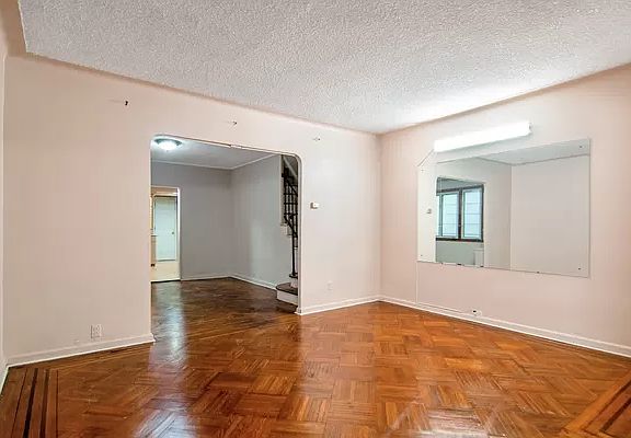 2nd image of 6274 Booth St