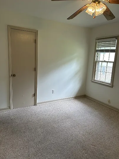 106 Sherwood Dr — Photo 12