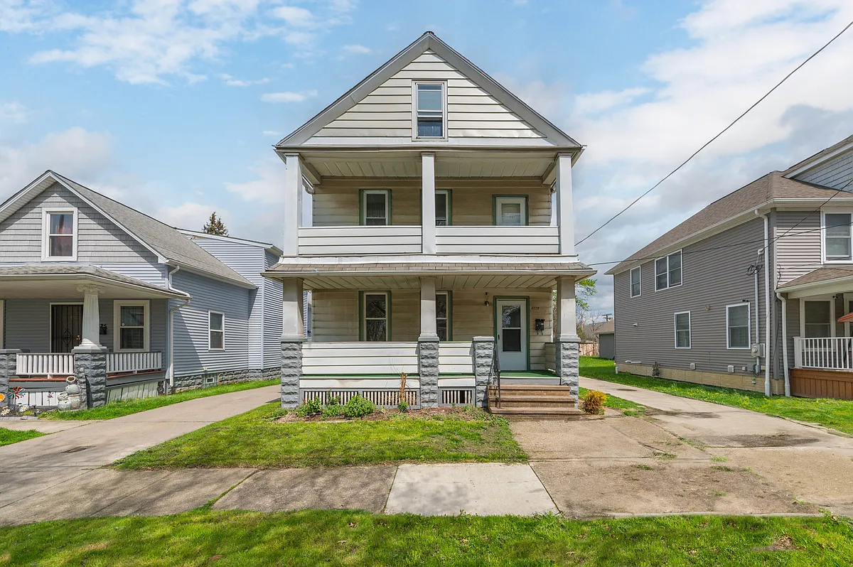 Building Photo - 6729 Forman Ave #4