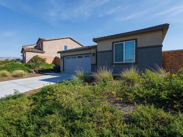 19439 Seeding Palace Cir, Riverside, CA 92507