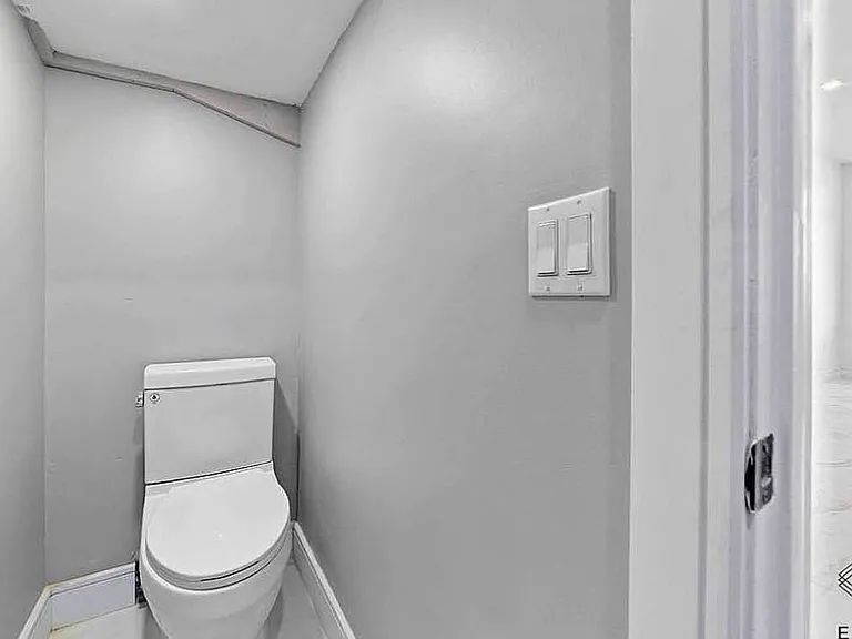 1537 Dean St #3L — Photo 5
