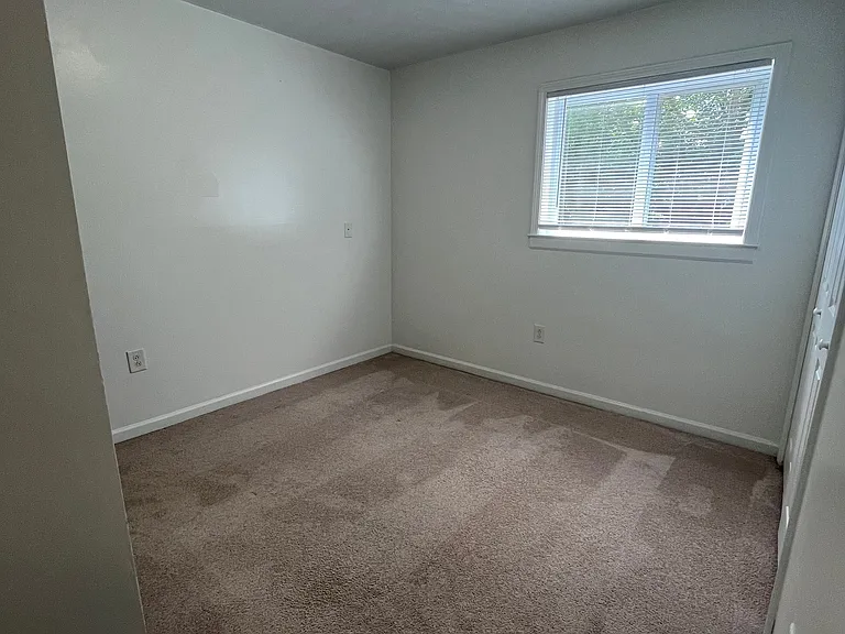 Cascades Pointe — Photo 39