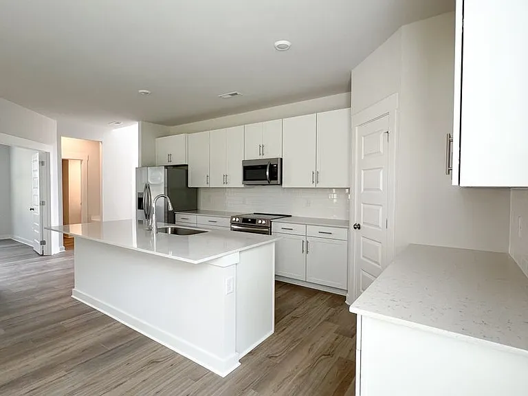 1173 Ross Farms Blvd — Photo 15
