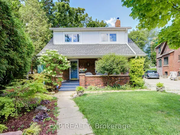 10 King Street Cres, Toronto, ON M9N 1K6