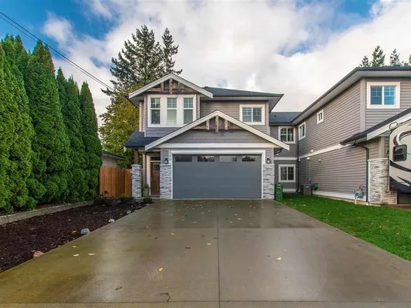 9279 Carleton St #1A, Chilliwack, BC V2P 6E1